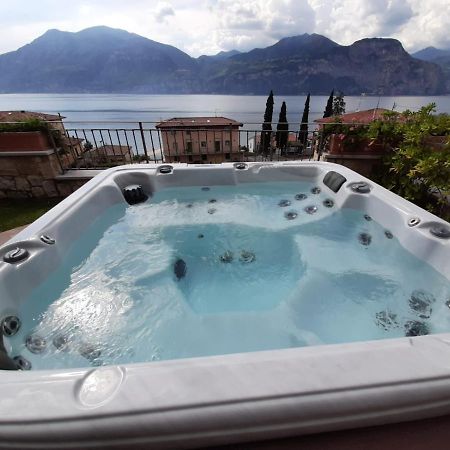 Bmp Apartment Deluxe 2 Jacuzzi Riscaldata Privata Vista Lago Di Garda Бренцоне-суль-Гарда Екстер'єр фото