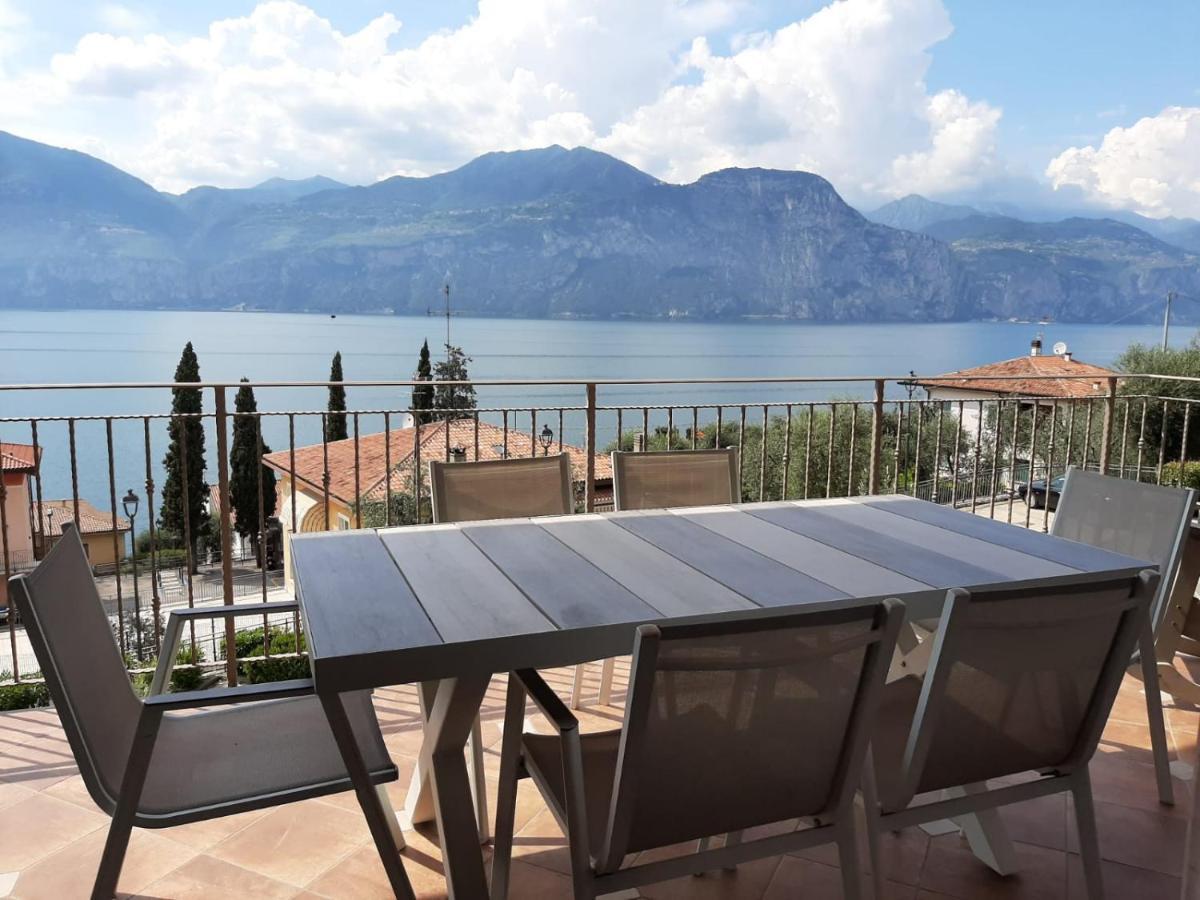 Bmp Apartment Deluxe 2 Jacuzzi Riscaldata Privata Vista Lago Di Garda Бренцоне-суль-Гарда Екстер'єр фото