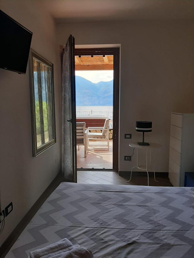 Bmp Apartment Deluxe 2 Jacuzzi Riscaldata Privata Vista Lago Di Garda Бренцоне-суль-Гарда Екстер'єр фото